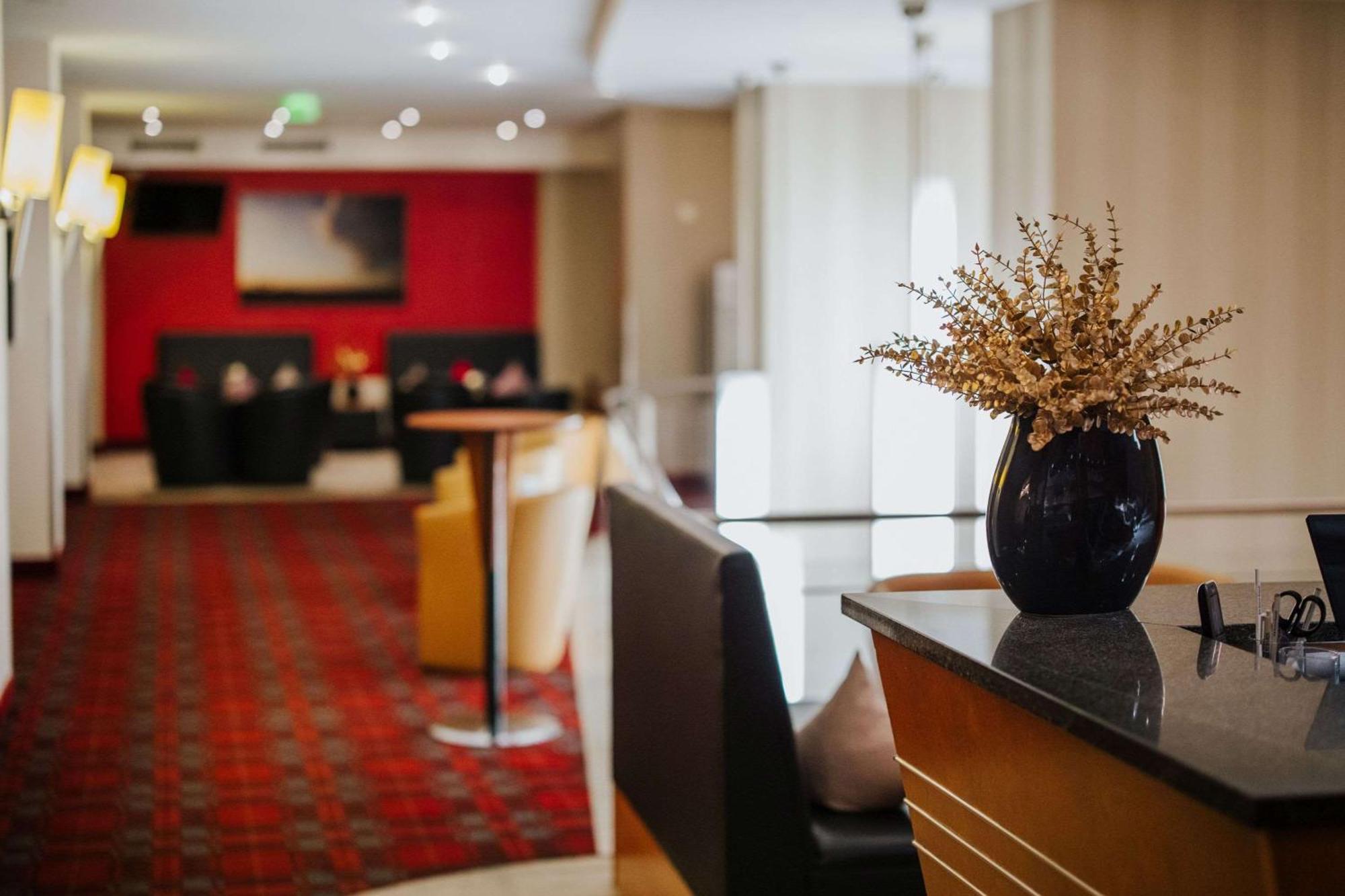 Best Western Plus Hotel เบาท์เซน ภายนอก รูปภาพ