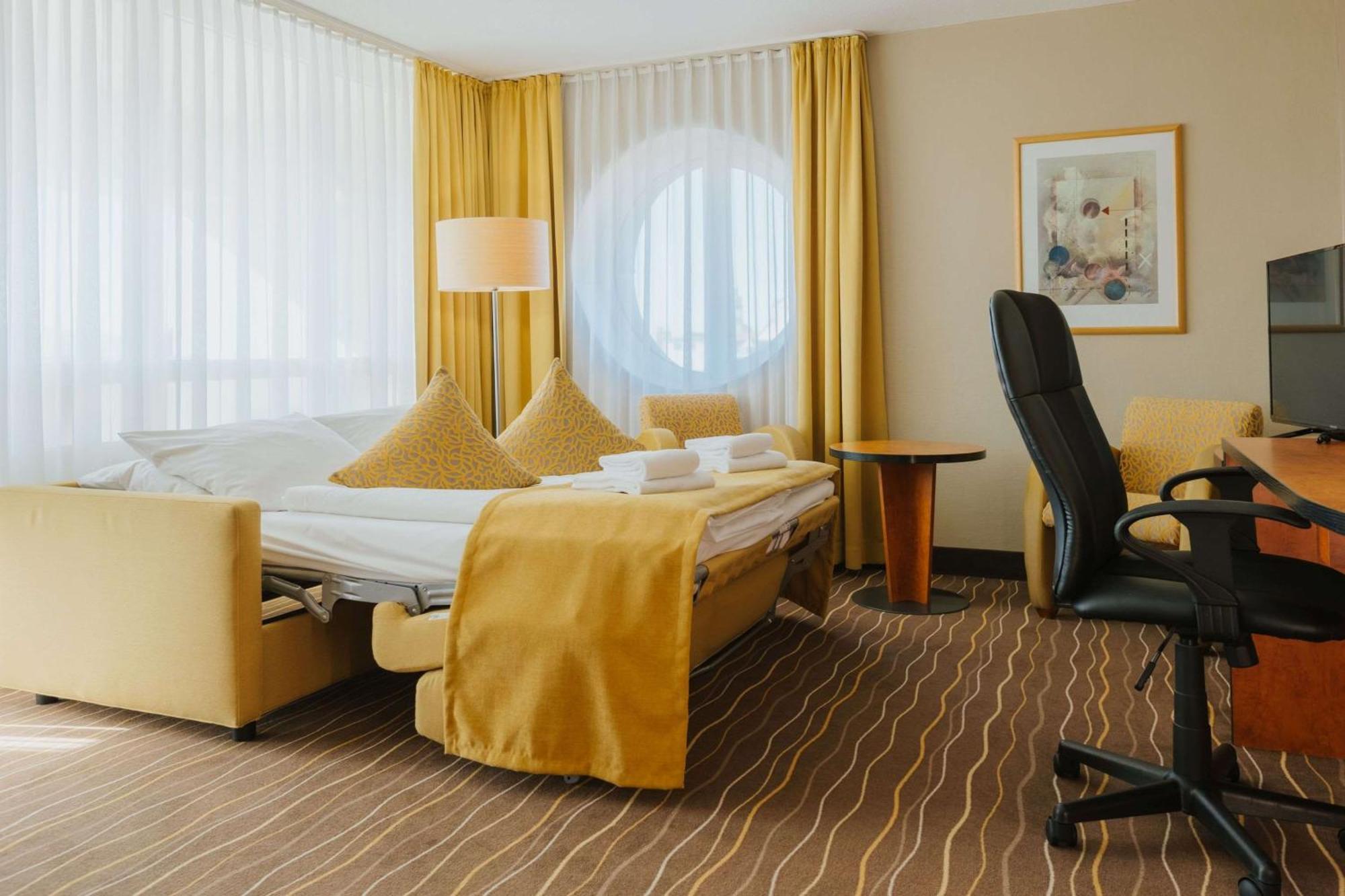 Best Western Plus Hotel เบาท์เซน ภายนอก รูปภาพ