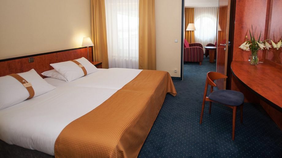 Best Western Plus Hotel เบาท์เซน ภายนอก รูปภาพ